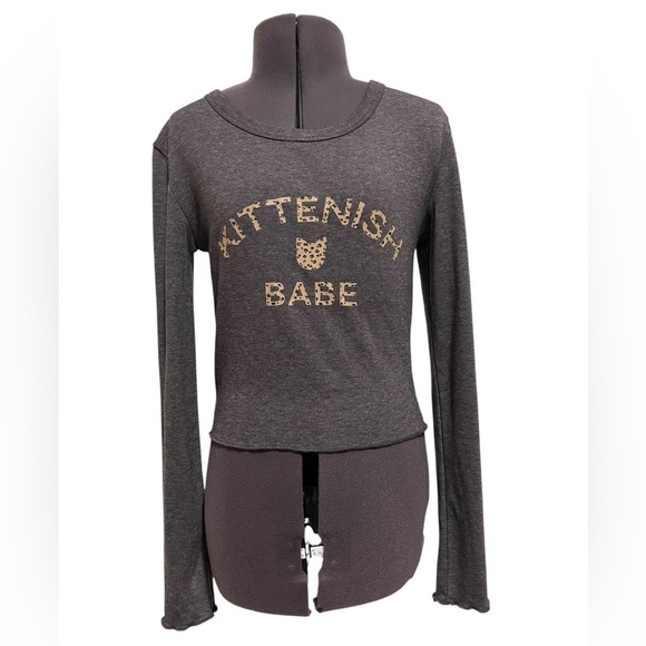 Kittenish Babe Gray Crop Top with Leopard Print Graphic Size S - Picture 2 of 11